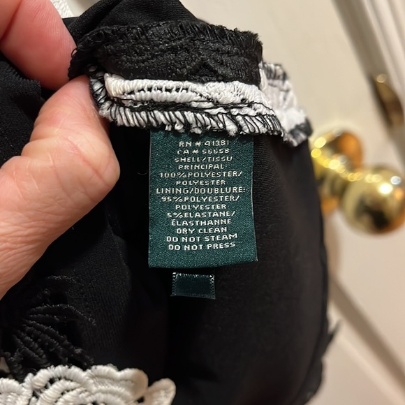 Ralph Lauren black and white floral lace design size 2 dress. - Picture 5 of 6